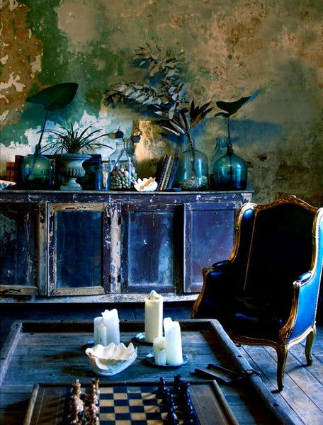 Tendencia de diseño de decoración del hogar azul cobalto 2017 damajuanas de sala de estar