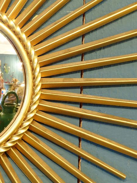 Espejo sunburst de latón dorado 2017 tendencia de diseño